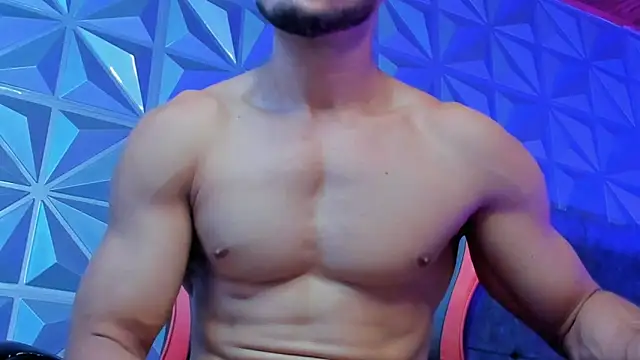 Adonys_Lewis_ live
