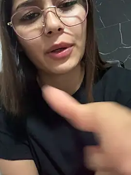 Saraaaaaaxnx live