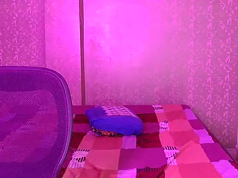 Hot-navyaa live