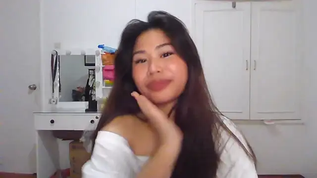 CathleenLaurole live