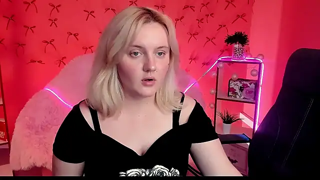 KathyBriggs live