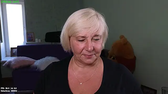 Milane_Milky live