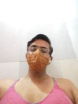 bottom_monty live