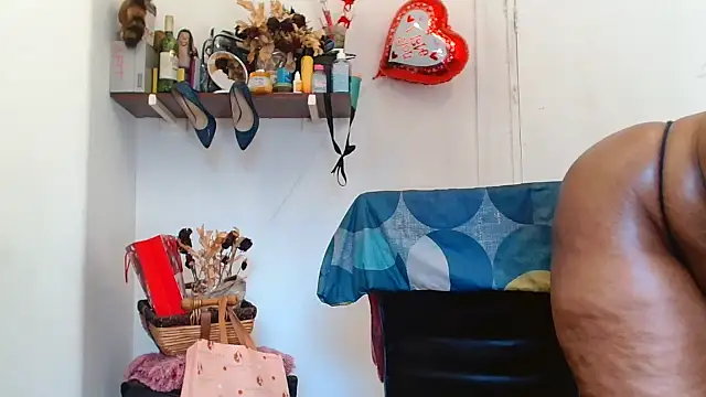 xTALLSEXYBUMx live