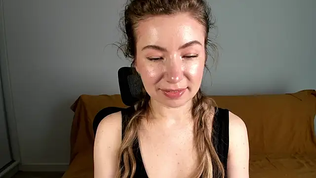 Mia_Tasty live