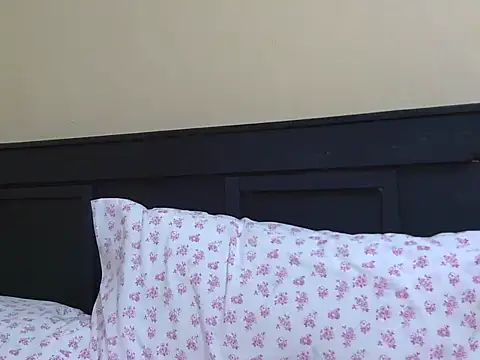 kinkydolll live