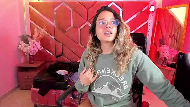 Olivia_Fox69 live