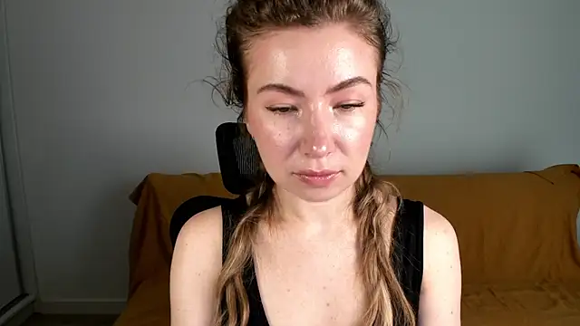 Mia_Tasty live