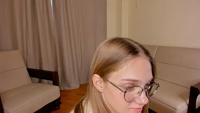 FemMantis live