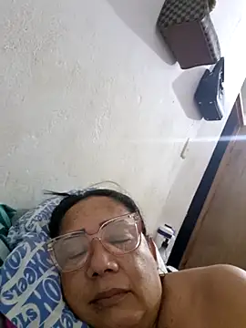 adrianahot51 live