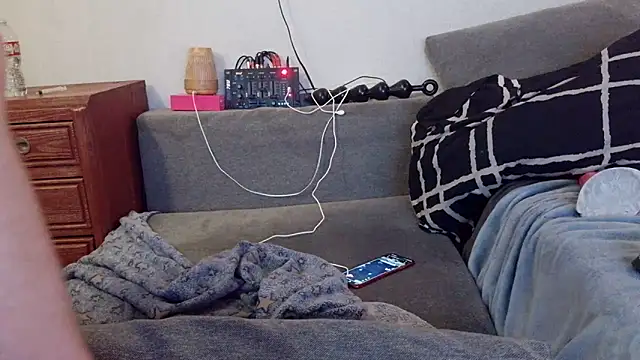 pyrowuff live