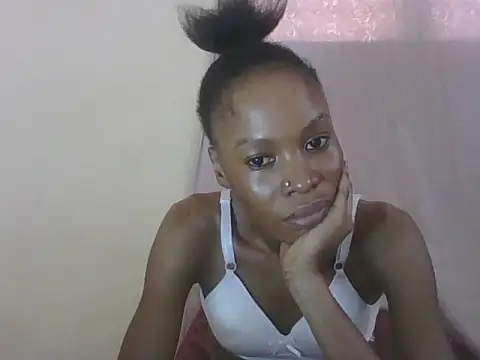 Sweetpetite254 live