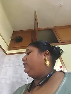 meenaqueen live