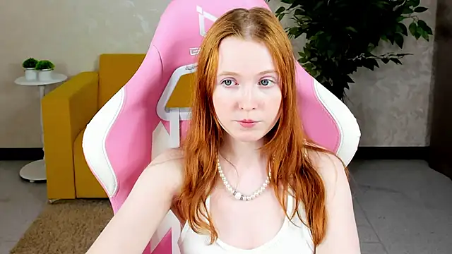 ari-kittyy live