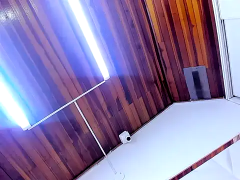 Violett_Bliss live