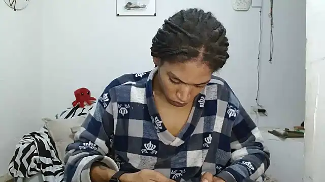 angelamarie1 live