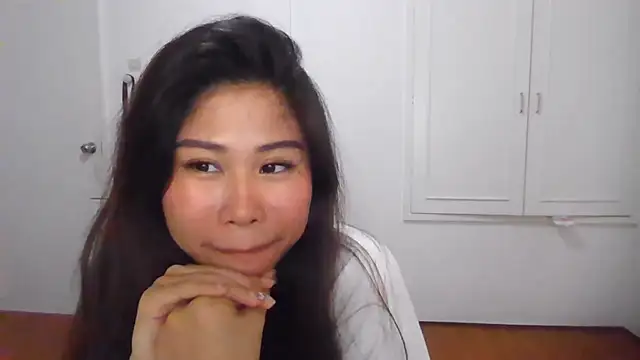 CathleenLaurole live