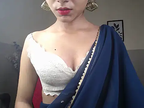Xo_maya live