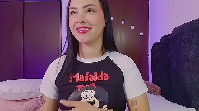 Maya_Bluee live