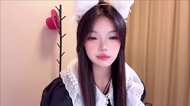 Sultry-01 live