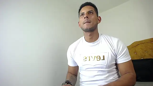 Chris_Dick23 live
