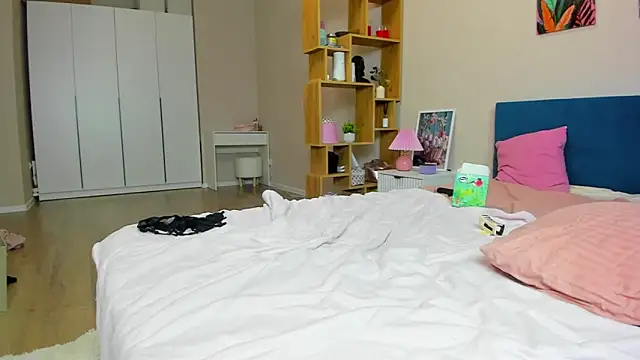 BritneyLix live