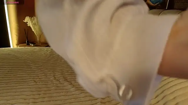 Aria_Mila live