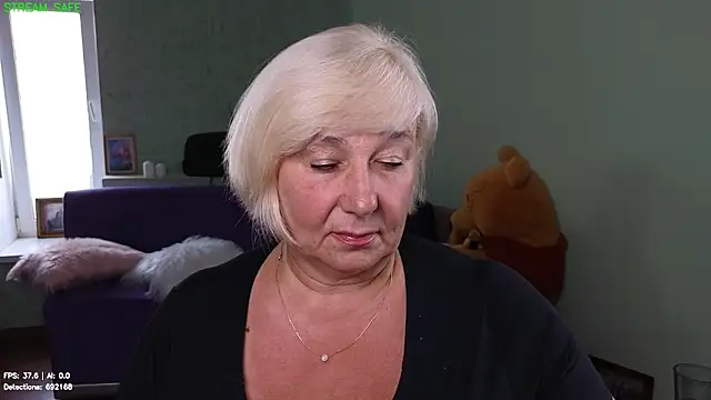 Milane_Milky live