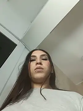 Chloemendoza live