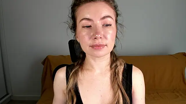 Mia_Tasty live