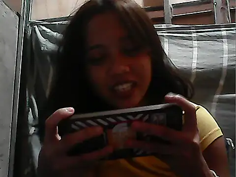Yours_AsianPinayGirl18 live