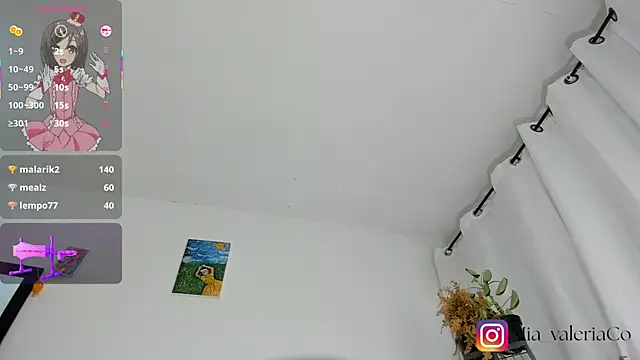 Mia-Valeria- live