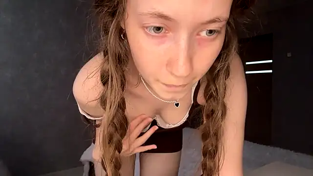 Emily_Mur_ live