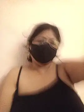 DarkRoseRiya live