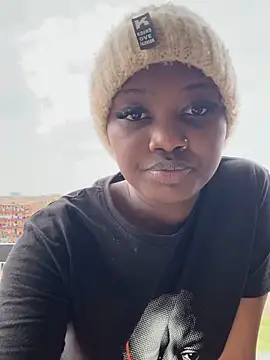 Queen_Arnah254 live