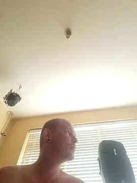 piercingpik live