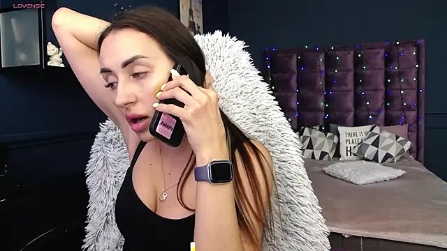 JenniferStone live