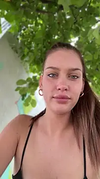 KikiWatson live