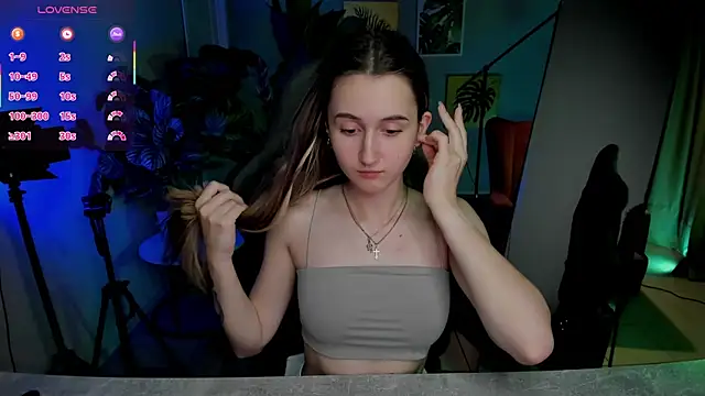 Ave_Costly live