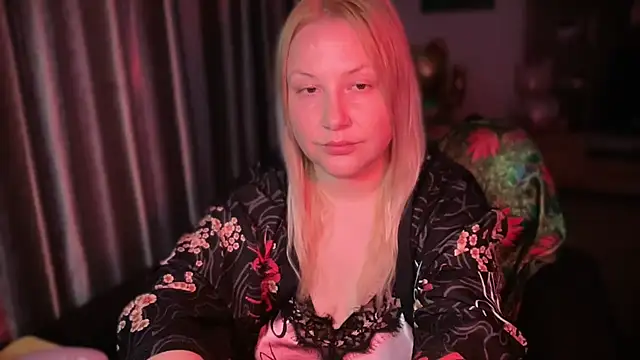 BikiHellena live