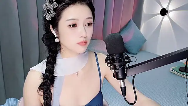 Momo-Wow live