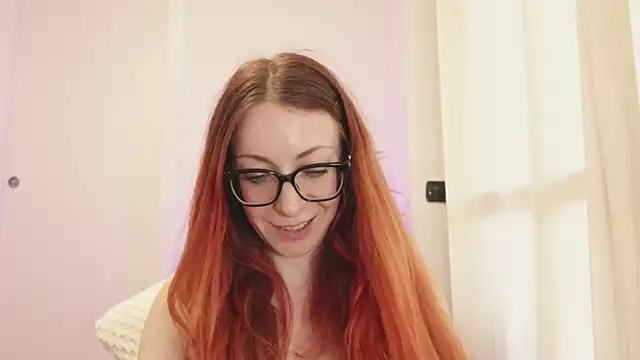 Luna_Riva live