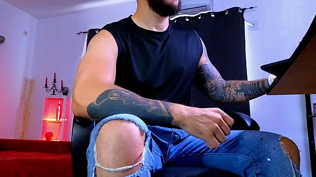 MightyAaron66 live