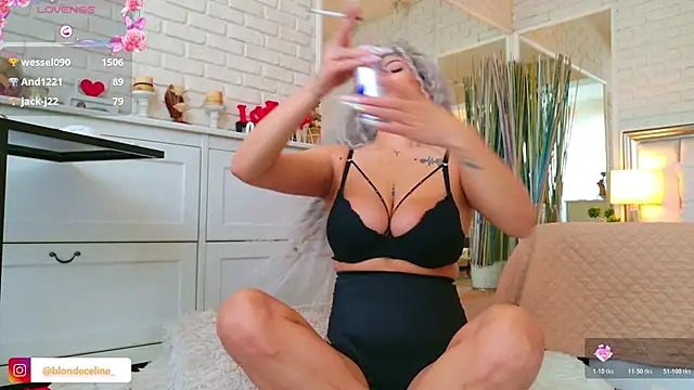 Blonde_Celine live
