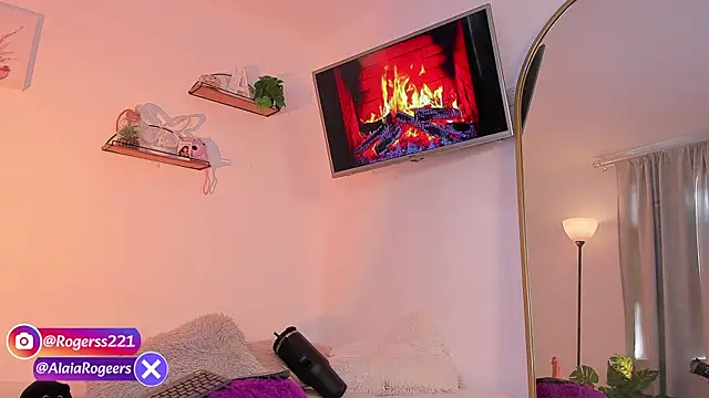 AlaiaRogers live