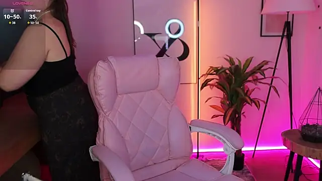 Nicole_De_Lux live