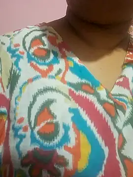 Ravina_patil1 live