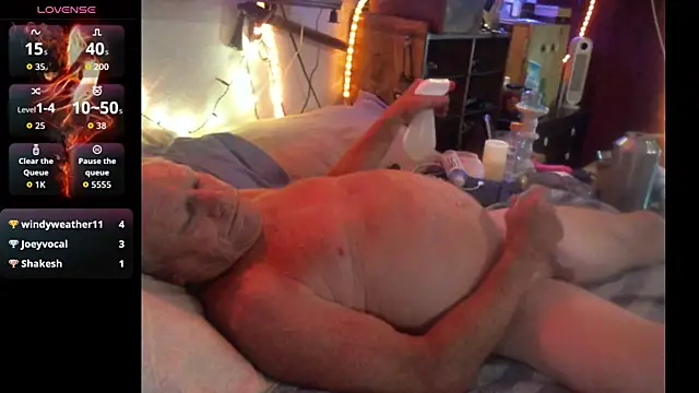 Pussyeat2please live