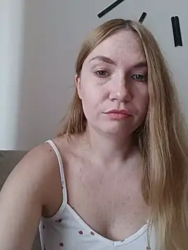 KisaVixen live