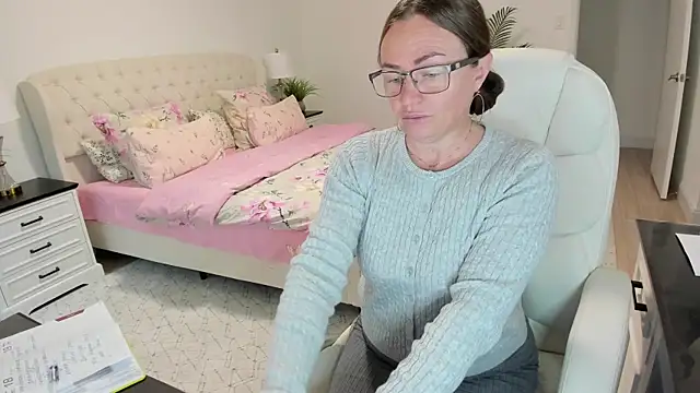 Vika73 live